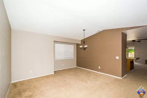 6304 Azalea Dr, Lancaster, CA 93536 photo 6