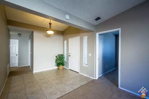 6304 Azalea Dr, Lancaster, CA 93536 photo 4