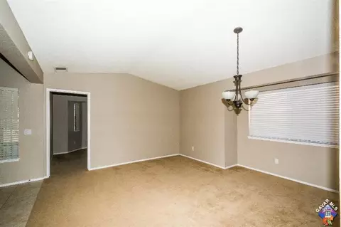 6304 Azalea Dr, Lancaster, CA 93536 photo 5