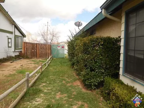 19921 Piedra Dr, Tehachapi, CA 93561 photo 12