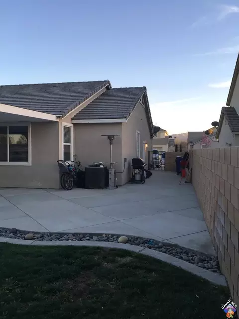 5767 Monaco Dr, Palmdale, CA 93552 photo 31
