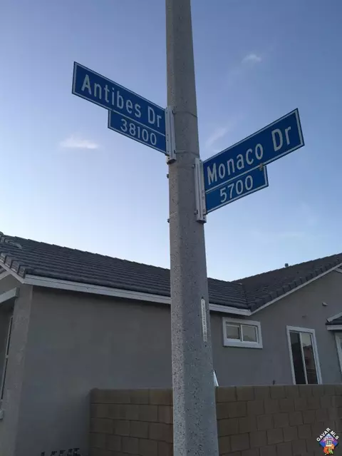 5767 Monaco Dr, Palmdale, CA 93552 photo 2