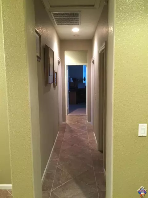 5767 Monaco Dr, Palmdale, CA 93552 photo 17