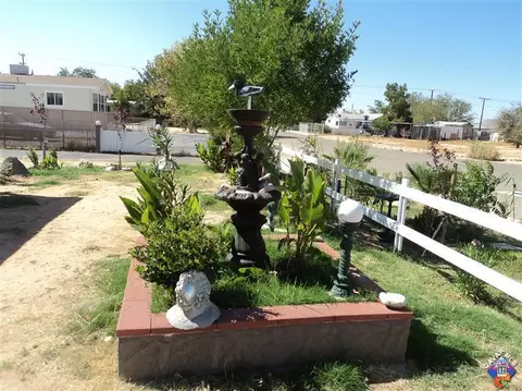 12100 Kostopolous Ave, Boron, CA 93516 photo 6