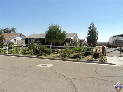 12100 Kostopolous Ave, Boron, CA 93516 photo 3