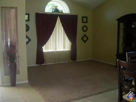 37647 Nectarine Dr, Palmdale, CA 93550 photo 5