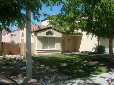 37647 Nectarine Dr, Palmdale, CA 93550 photo 1