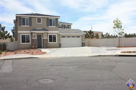 1102 Erwin Dr, Palmdale, CA 93551 photo 1