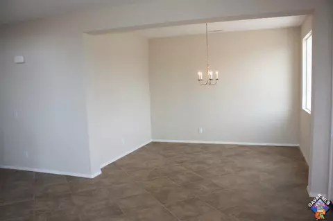 1102 Erwin Dr, Palmdale, CA 93551 photo 2
