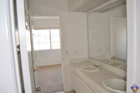 43726 Birchtree Ave, Lancaster, CA 93534 photo 23