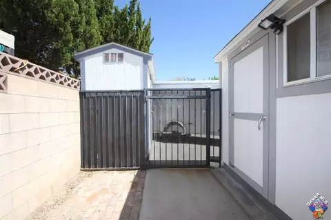 43828 Gadsden Ave, Lancaster, CA 93534 photo 2