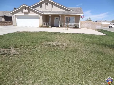 3801 Hampton Ct, Rosamond, CA 93560 photo 1