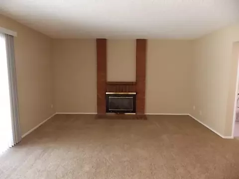 43511 Carol Dr, Lancaster, CA 93535 photo 9