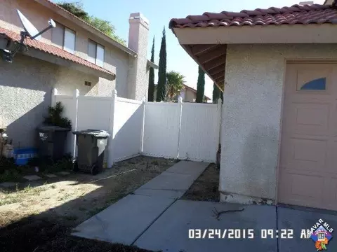 37820 53rd St E, Palmdale, CA 93552 photo 2