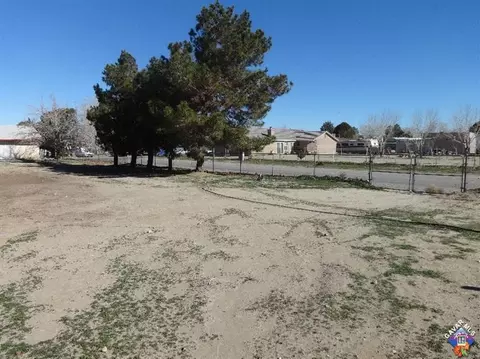 16172 Valeport Ave, Lancaster, CA 93535 photo 19