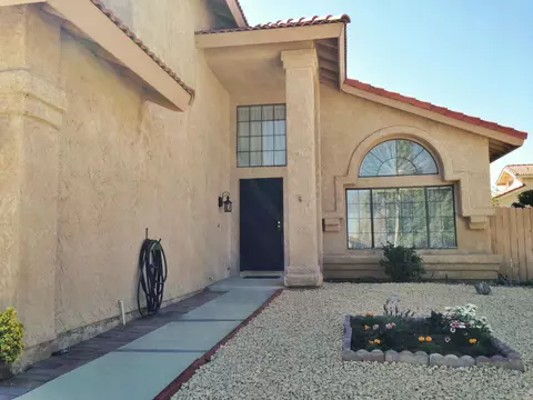 5228 Opal Ave, Palmdale, CA 93552 photo 2
