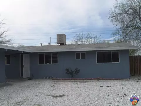 44725 Foxton Ave, Lancaster, CA 93535 photo 2