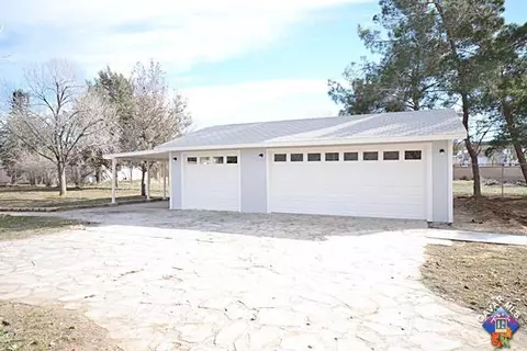 40503 171st St, Lancaster, CA 93535 photo 2