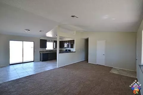 9865 Avenue Q4 E, Littlerock, CA 93543 photo 3