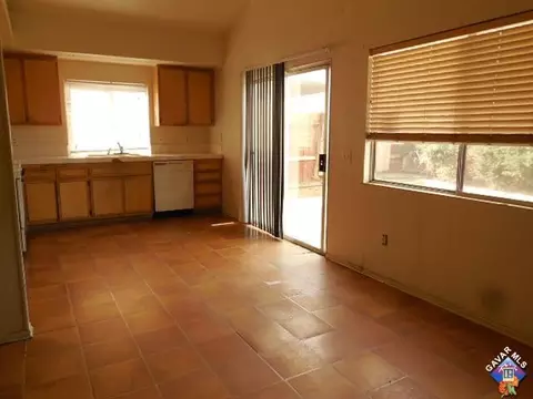 37665 17 Th St, Palmdale, CA 93550 photo 4