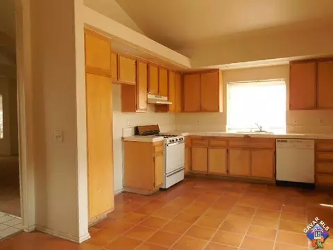 37665 17 Th St, Palmdale, CA 93550 photo 3