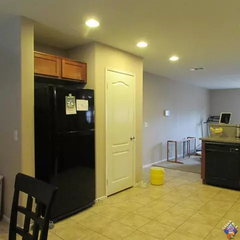 7142 Hemlock Ave, Lancaster, CA 93536 photo 37