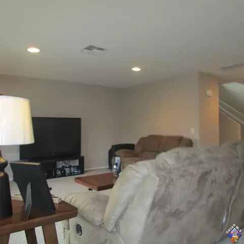 7142 Hemlock Ave, Lancaster, CA 93536 photo 21