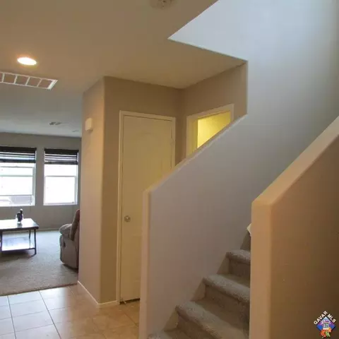 7142 Hemlock Ave, Lancaster, CA 93536 photo 11