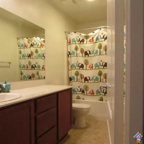 7142 Hemlock Ave, Lancaster, CA 93536 photo 70