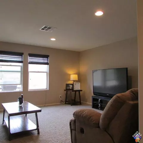 7142 Hemlock Ave, Lancaster, CA 93536 photo 19