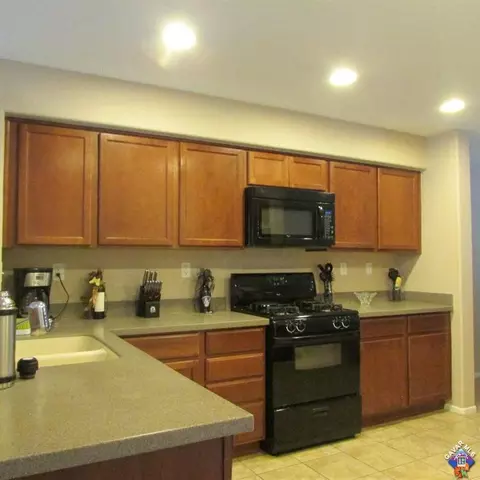 7142 Hemlock Ave, Lancaster, CA 93536 photo 26
