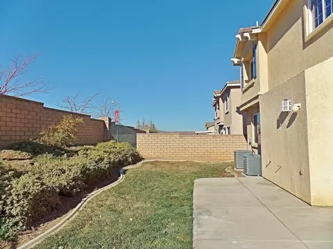 2226 Compote Cir, Palmdale, CA 93551 photo 4