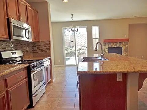2226 Compote Cir, Palmdale, CA 93551 photo 14