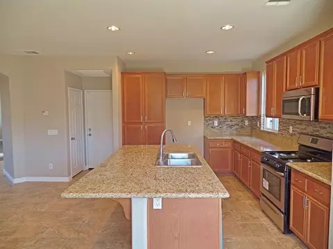 2226 Compote Cir, Palmdale, CA 93551 photo 12