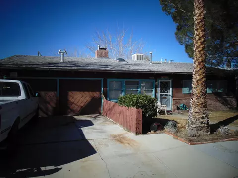 44937 Trevor Ave, Lancaster, CA 93534 photo 2