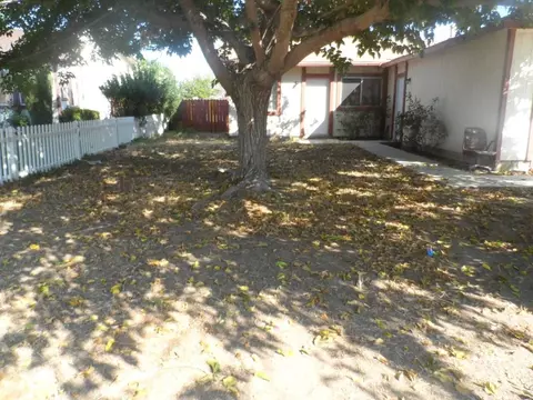 2221 Morningside Ave, Lancaster, CA 93535 photo 5