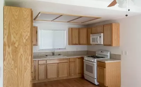 2544 Garnet Ln, Lancaster, CA 93535 photo 3
