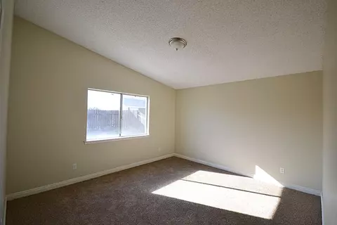 1736 Polo Ct, Lancaster, CA 93535 photo 7