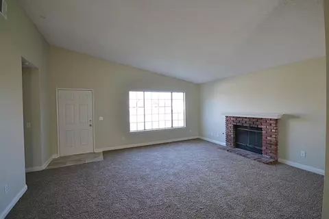 1736 Polo Ct, Lancaster, CA 93535 photo 3