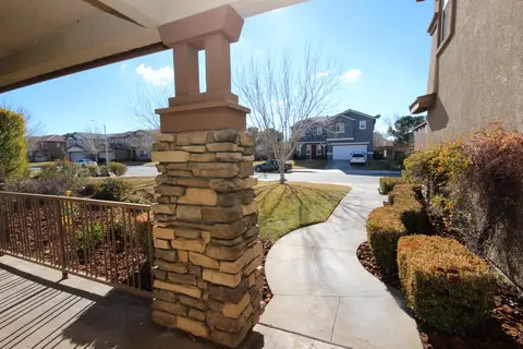 2113 Krystal Ave, Lancaster, CA 93536 photo 2