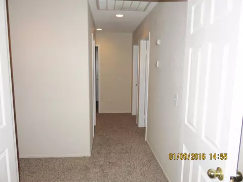 45405 Robinson Dr, Lancaster, CA 93535 photo 8