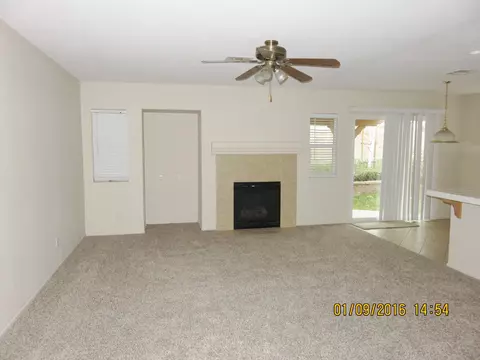 45405 Robinson Dr, Lancaster, CA 93535 photo 6