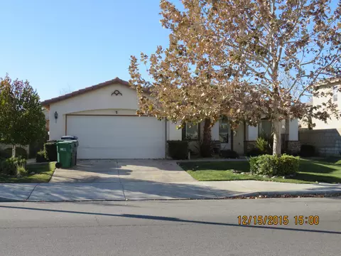 45405 Robinson Dr, Lancaster, CA 93535 photo 1