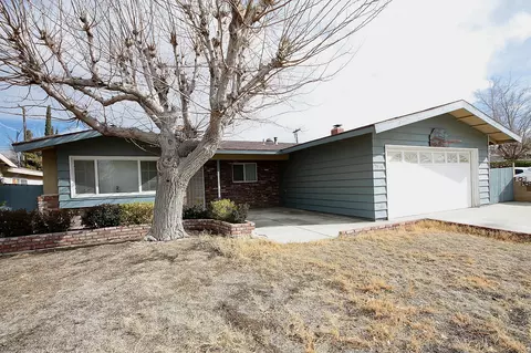 44518 Tabler St, Lancaster, CA 93535 photo 1