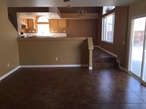 37445 Deville St, Palmdale, CA 93552 photo 9