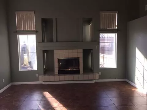 37445 Deville St, Palmdale, CA 93552 photo 4