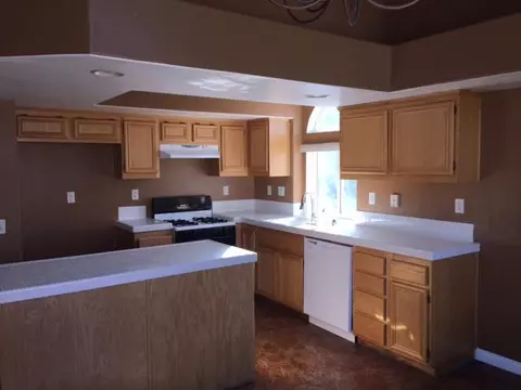 37445 Deville St, Palmdale, CA 93552 photo 8