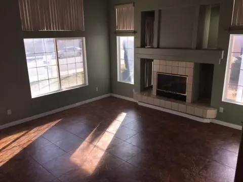 37445 Deville St, Palmdale, CA 93552 photo 7