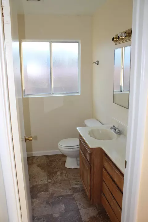 38745 32nd St E, Palmdale, CA 93550 photo 9