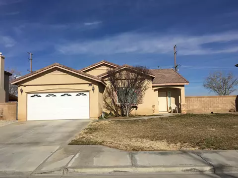 1811 Lingard St E, Lancaster, CA 93535 photo 1